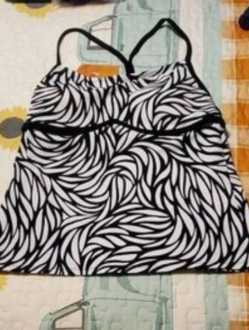 NIKE WOMENS ACTIVE WEAR TOP